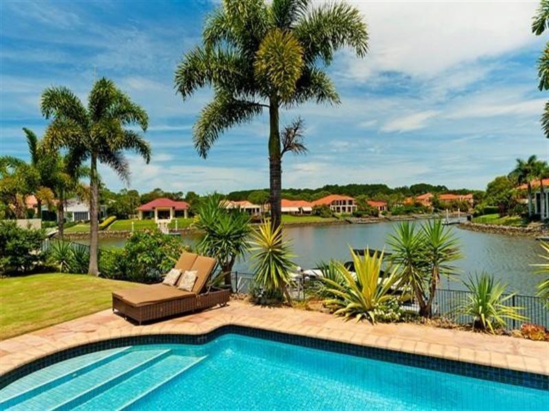 1108 Beechwood Drive, Hope Island QLD 4212