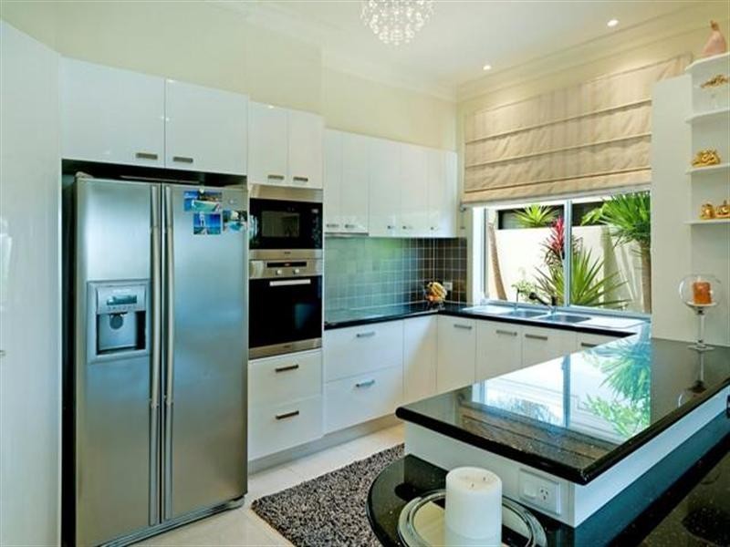 1108 Beechwood Drive, Hope Island QLD 4212