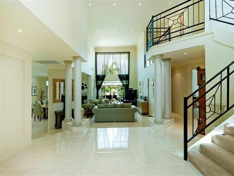 1108 Beechwood Drive, Hope Island QLD 4212