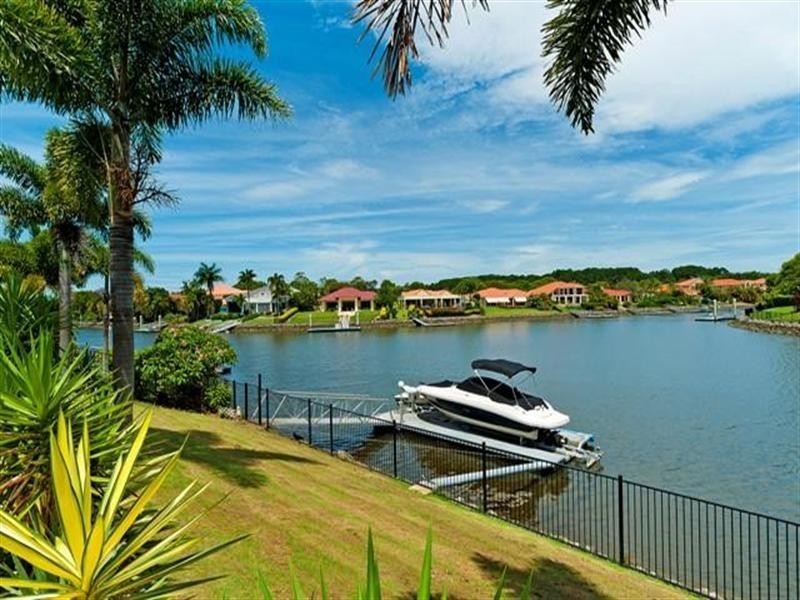 1108 Beechwood Drive, Hope Island QLD 4212