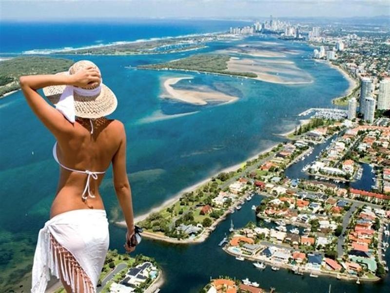 36 Anglers Esplanade, Runaway Bay QLD 4216