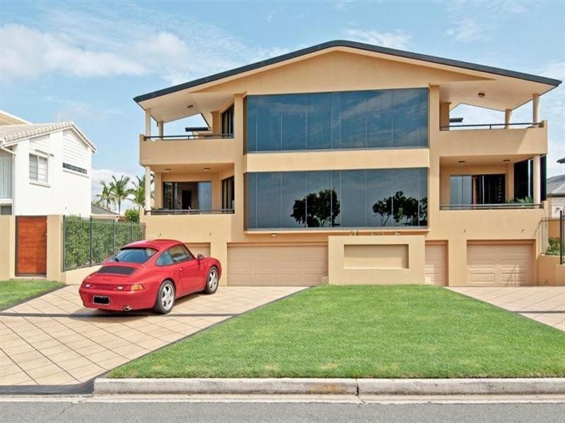 36 Anglers Esplanade, Runaway Bay QLD 4216