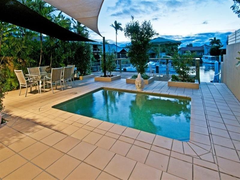 36 Anglers Esplanade, Runaway Bay QLD 4216