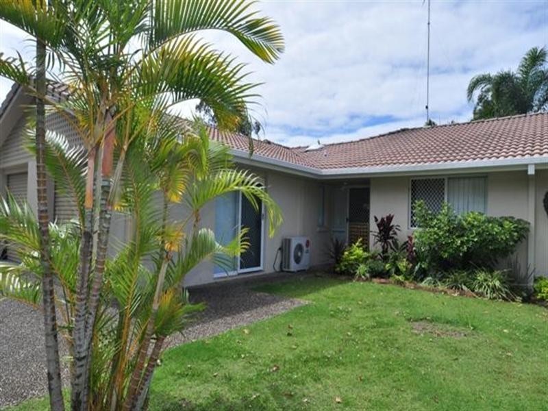 12 433 Pine Ridge Road, Runaway Bay QLD 4216