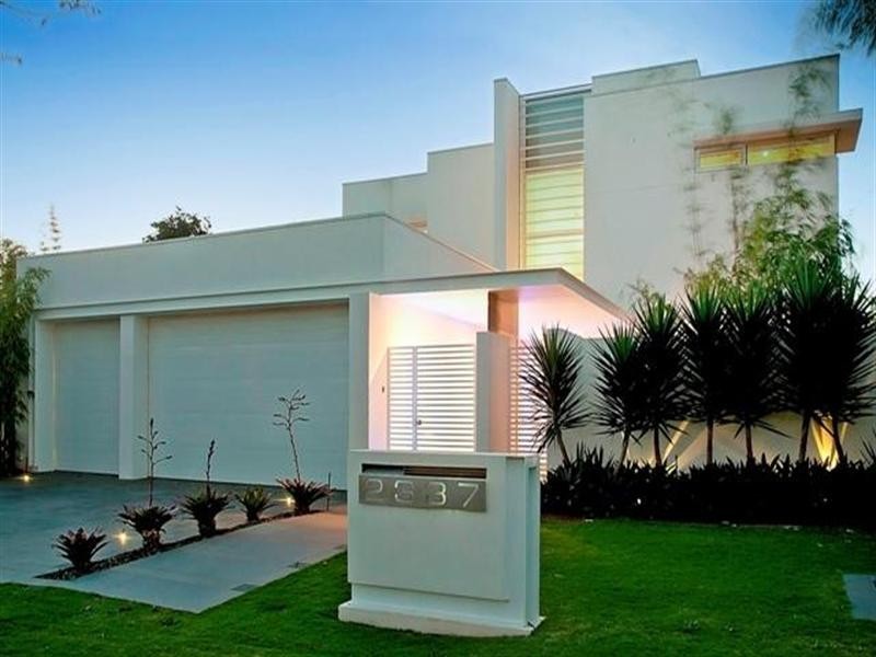 2337 Cressbrook Drive, Hope Island QLD 4212