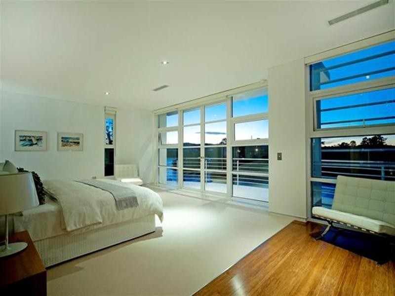 2337 Cressbrook Drive, Hope Island QLD 4212
