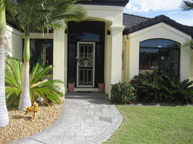 20 Grande Terrace, Helensvale QLD 4212