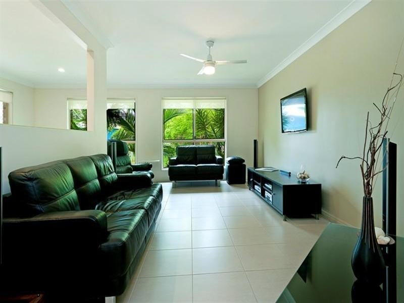 52 Babirra Street, Hope Island QLD 4212