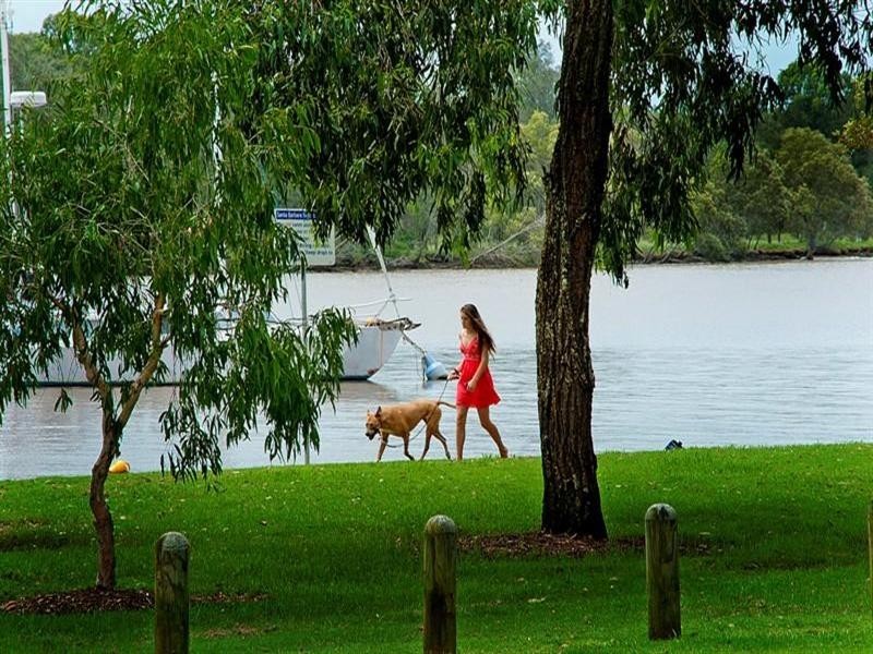 52 Babirra Street, Hope Island QLD 4212