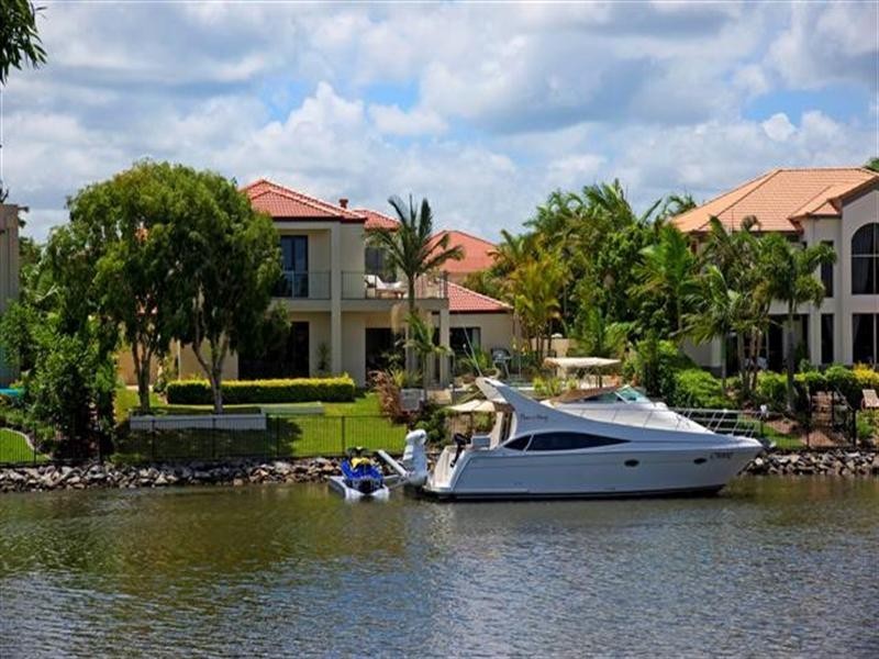 1094 Beechwood Drive, Hope Island QLD 4212