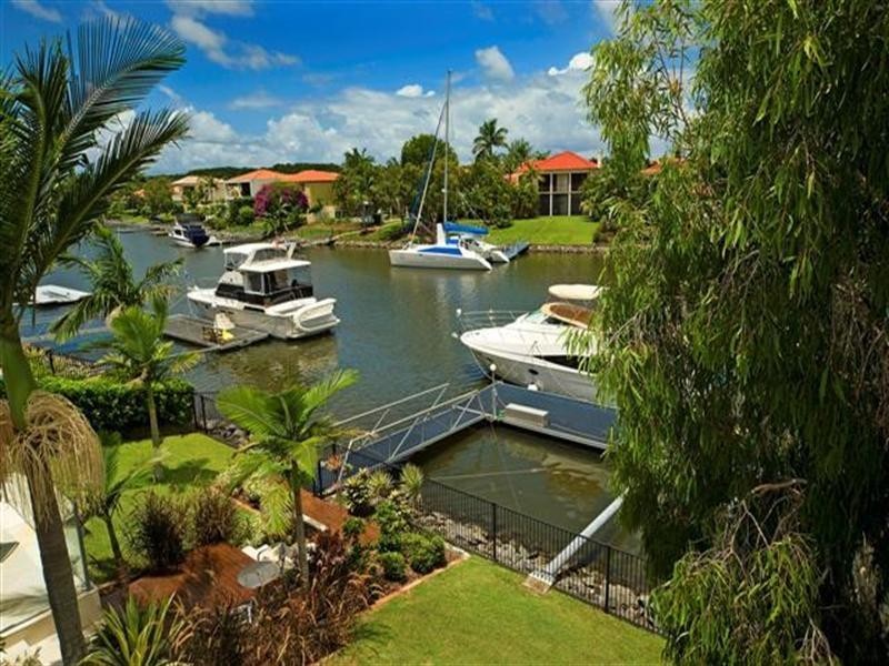 1094 Beechwood Drive, Hope Island QLD 4212