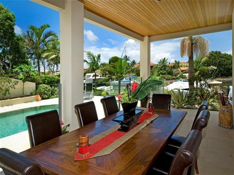 1094 Beechwood Drive, Hope Island QLD 4212