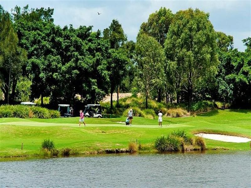 6176 Murten Court, Hope Island QLD 4212