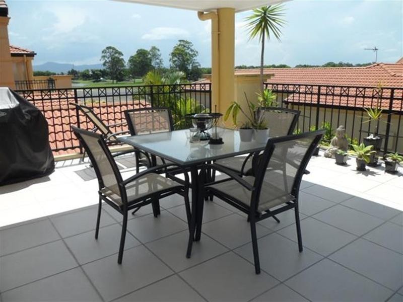 40/38 Caseys Road, Hope Island QLD 4212