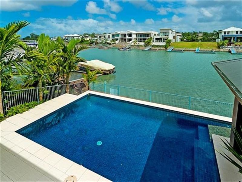 3 Coomera Court, Helensvale QLD 4212