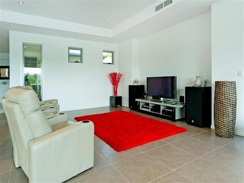 3 Coomera Court, Helensvale QLD 4212