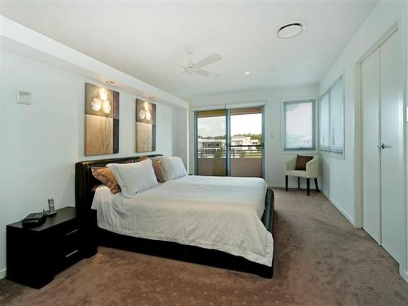 3 Coomera Court, Helensvale QLD 4212