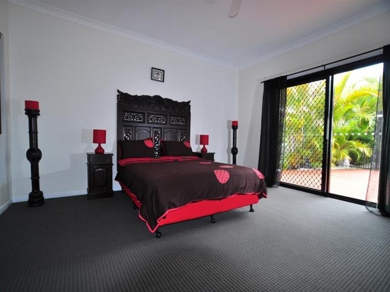 5 Eastpark Waters, Helensvale QLD 4212