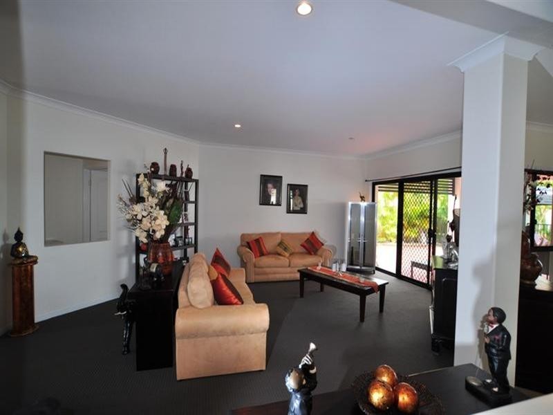 5 Eastpark Waters, Helensvale QLD 4212