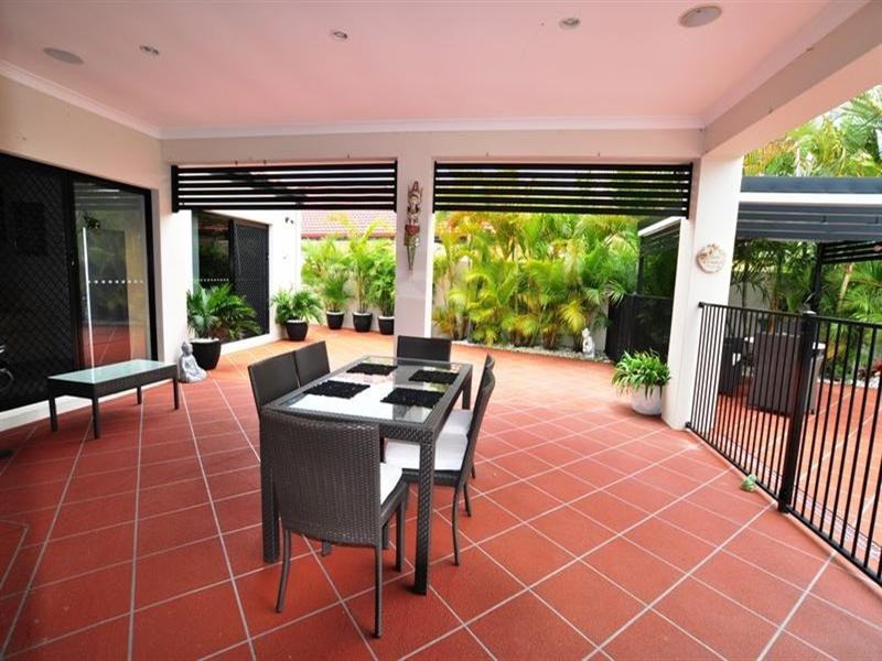 5 Eastpark Waters, Helensvale QLD 4212