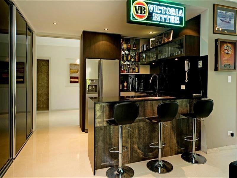 1069 Killymoon Drive, Hope Island QLD 4212