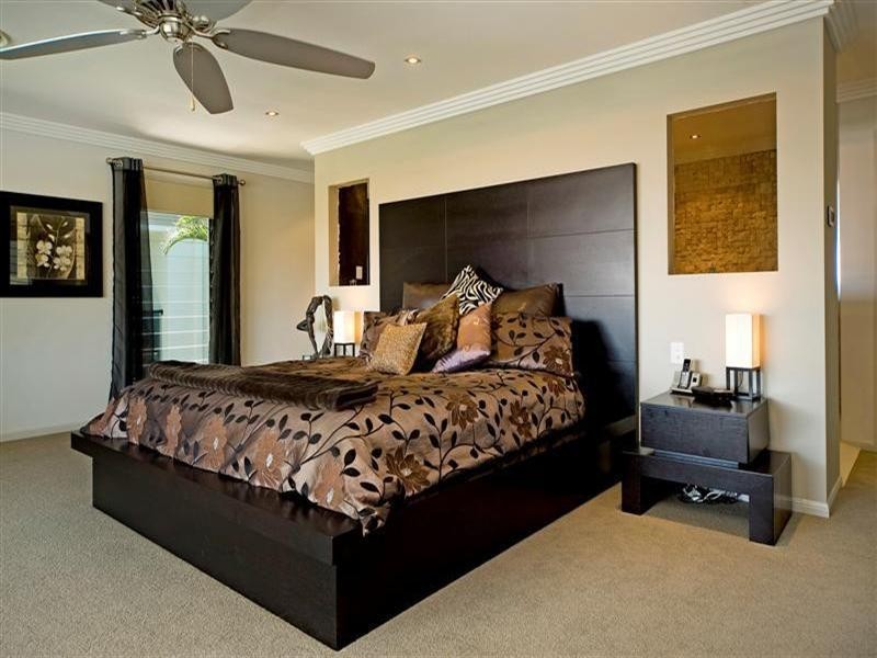 1069 Killymoon Drive, Hope Island QLD 4212