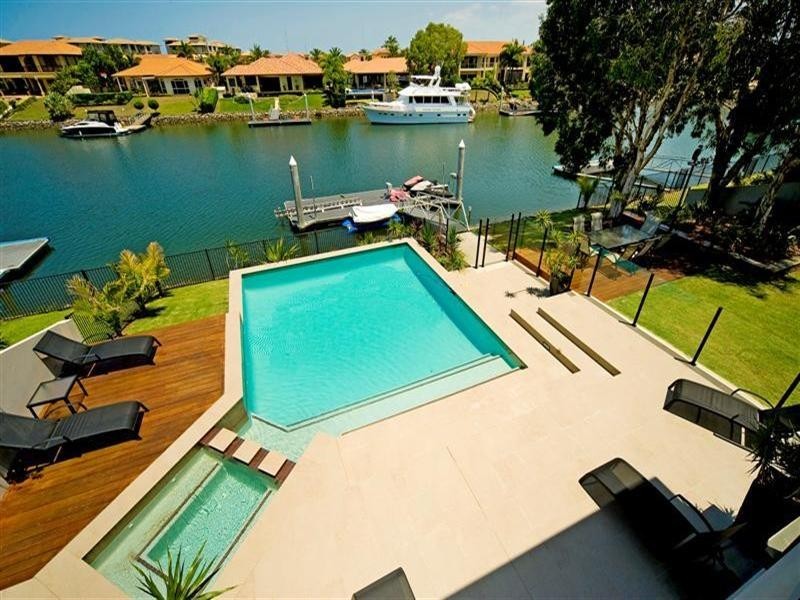 1069 Killymoon Drive, Hope Island QLD 4212