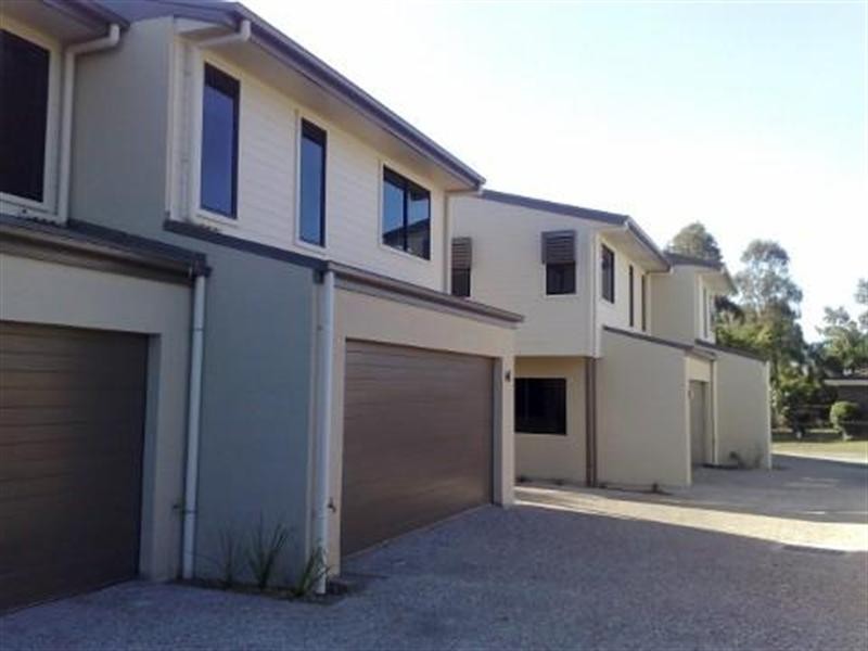 4 44 Careel Close, Helensvale QLD 4212