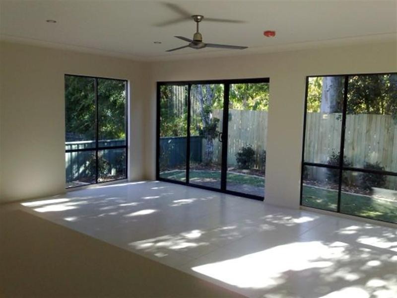 4 44 Careel Close, Helensvale QLD 4212