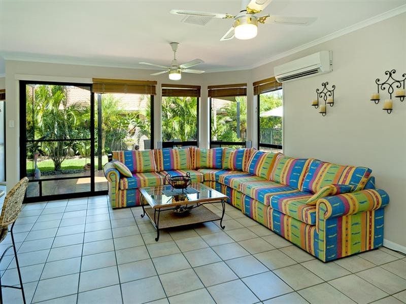 25 Audrey Avenue, Helensvale QLD 4212