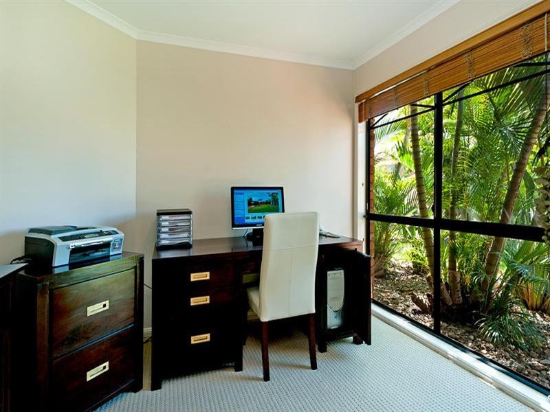 25 Audrey Avenue, Helensvale QLD 4212