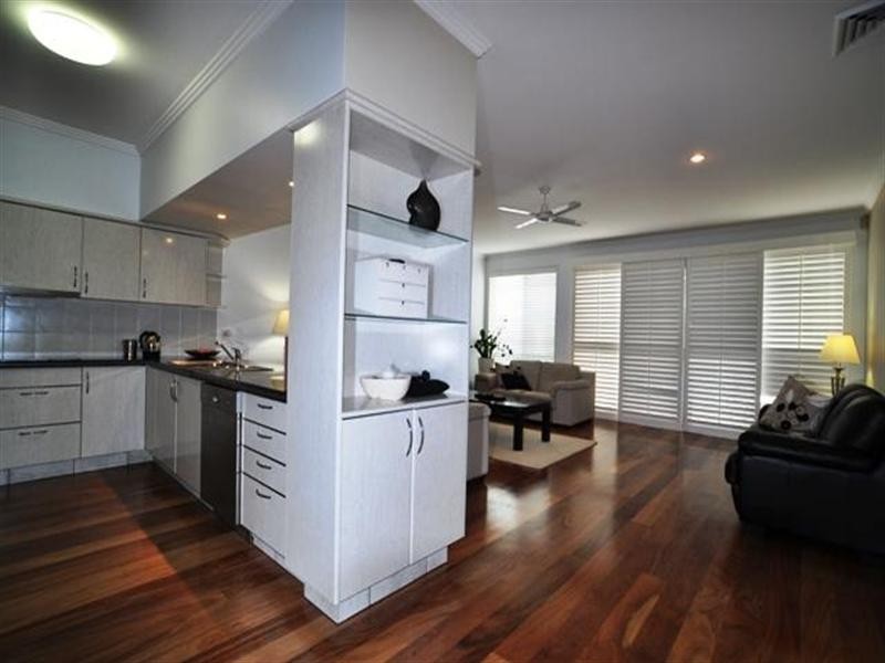 24/87 Morala Avenue, Runaway Bay QLD 4216