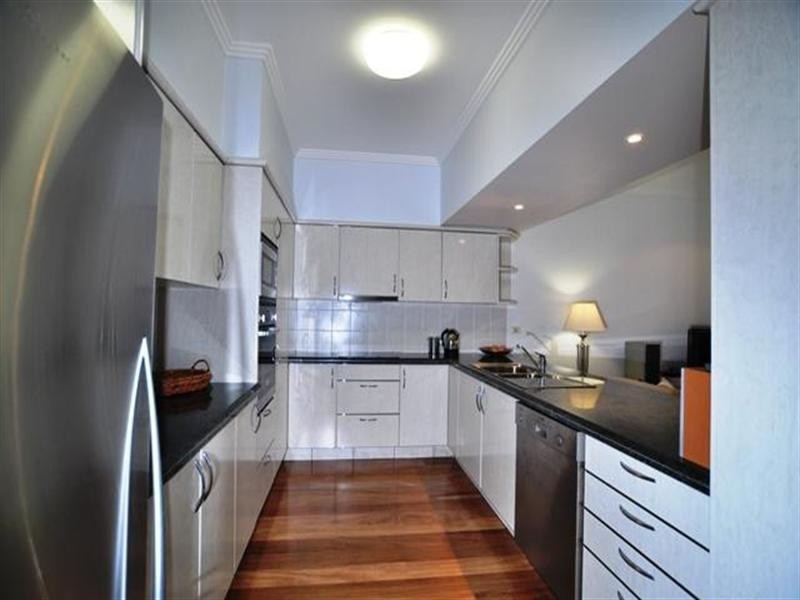 24/87 Morala Avenue, Runaway Bay QLD 4216