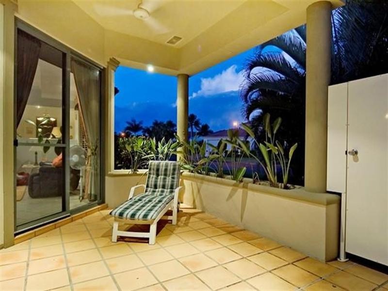 1621 Riverdale Drive, Hope Island QLD 4212