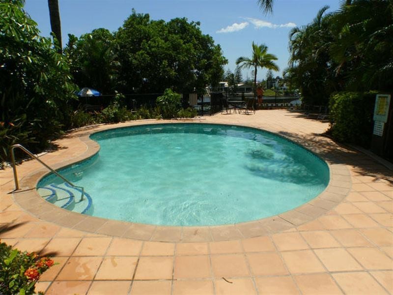 8 2916 Gold Coast Highway, Surfers Paradise QLD 4217