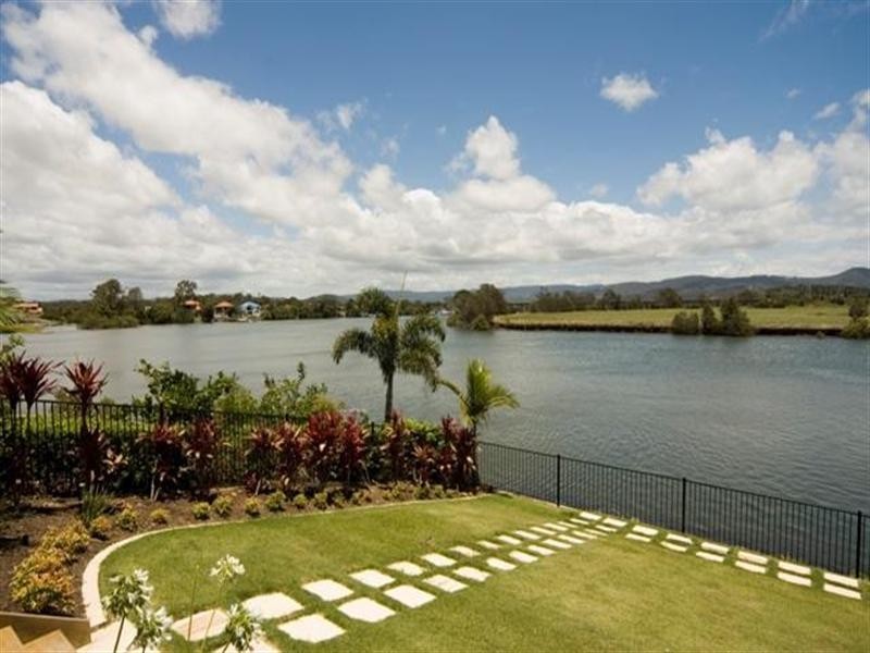 3125 Riverleigh Drive, Hope Island QLD 4212