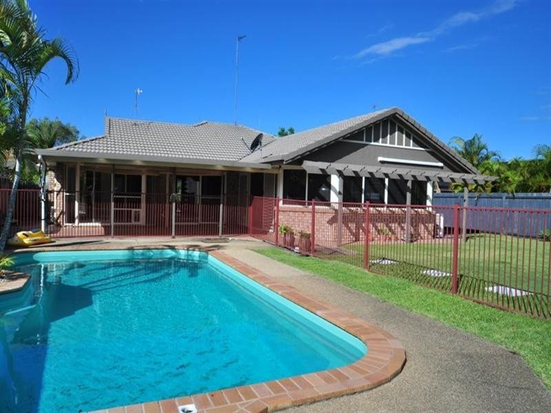 16 Westpark Court, Helensvale QLD 4212