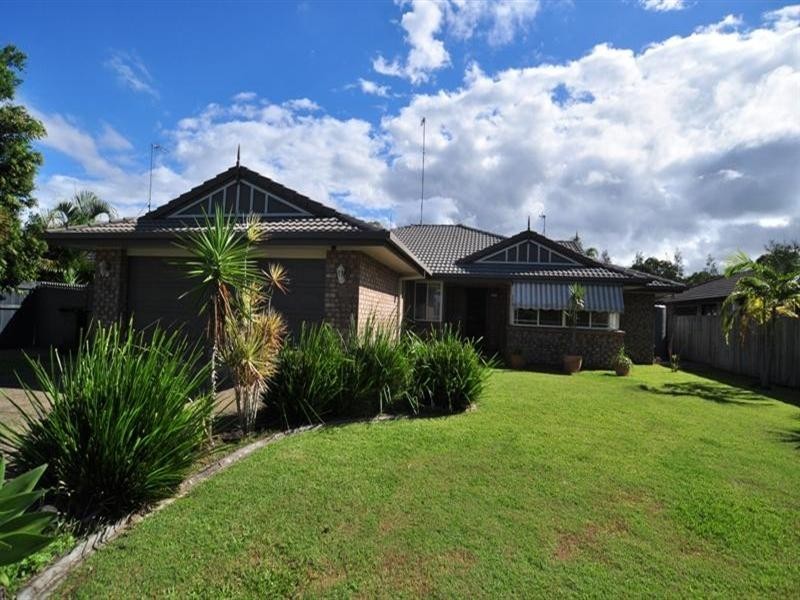 16 Westpark Court, Helensvale QLD 4212