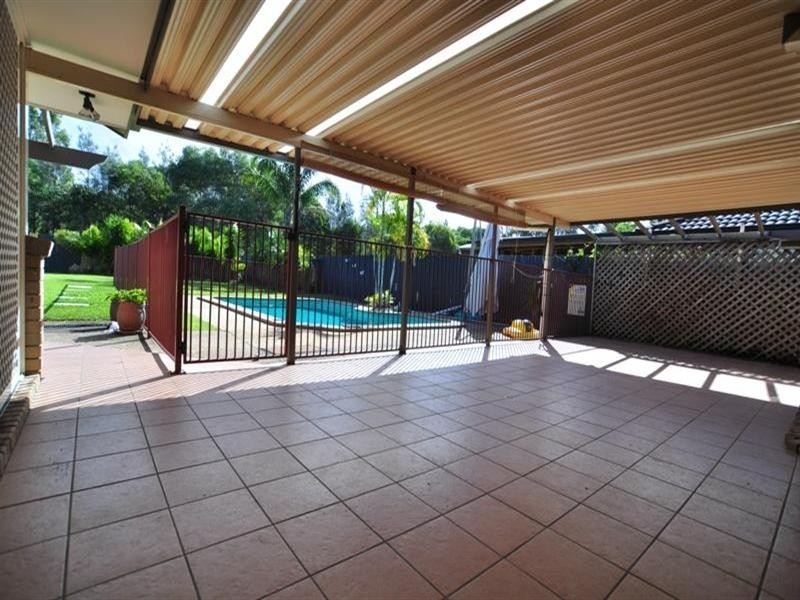 16 Westpark Court, Helensvale QLD 4212