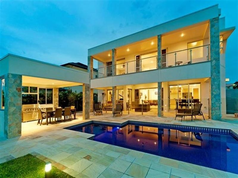 2327 Cressbrook Drive, Hope Island QLD 4212