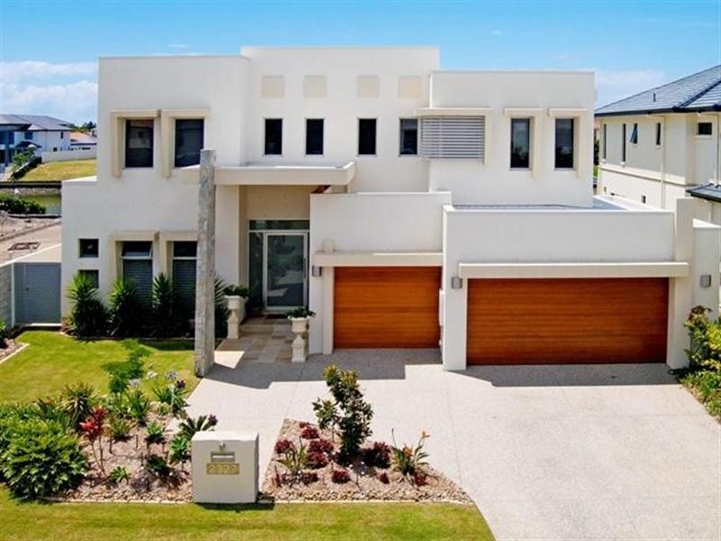 2327 Cressbrook Drive, Hope Island QLD 4212