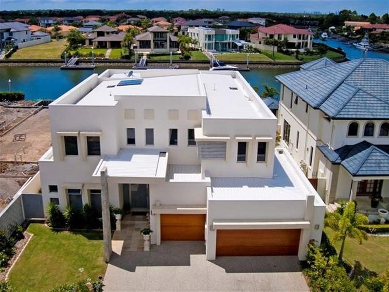 2327 Cressbrook Drive, Hope Island QLD 4212