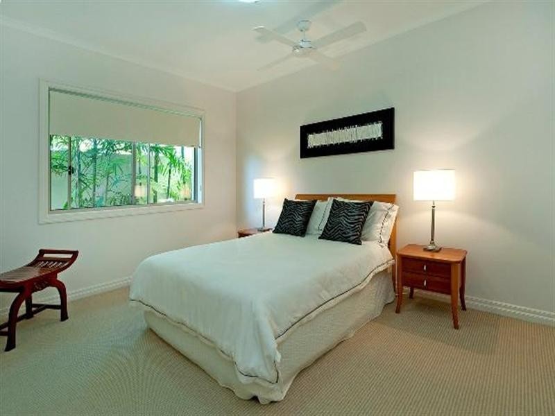 1678 Riverdale Drive, Hope Island QLD 4212