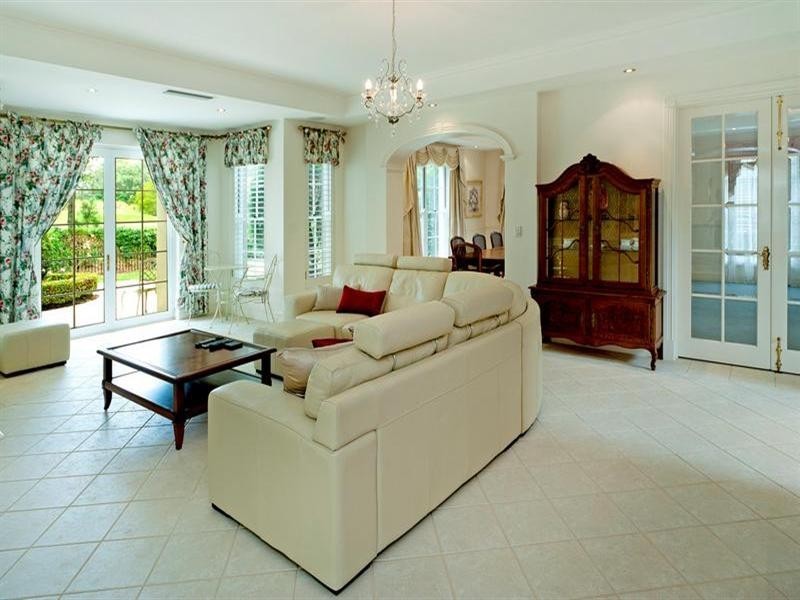 3187 Riverleigh Drive, Hope Island QLD 4212