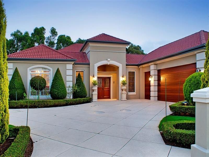 3187 Riverleigh Drive, Hope Island QLD 4212