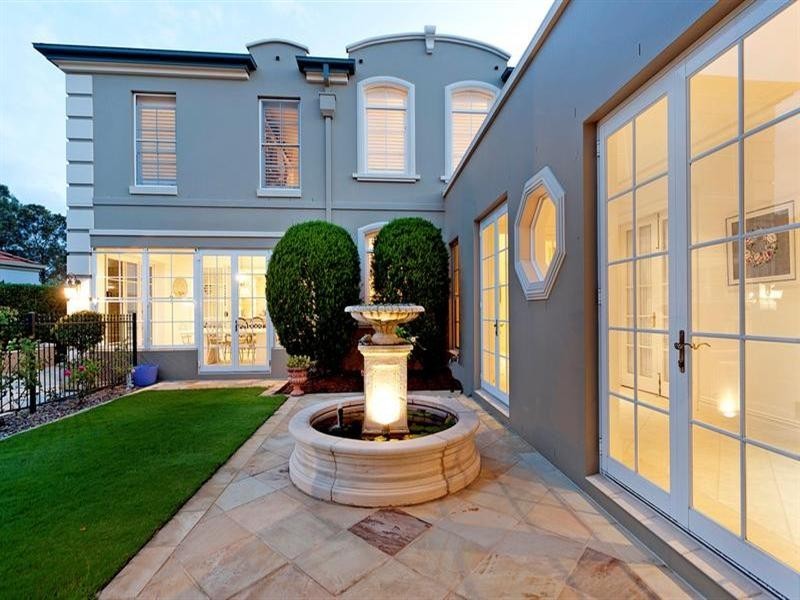 3187 Riverleigh Drive, Hope Island QLD 4212