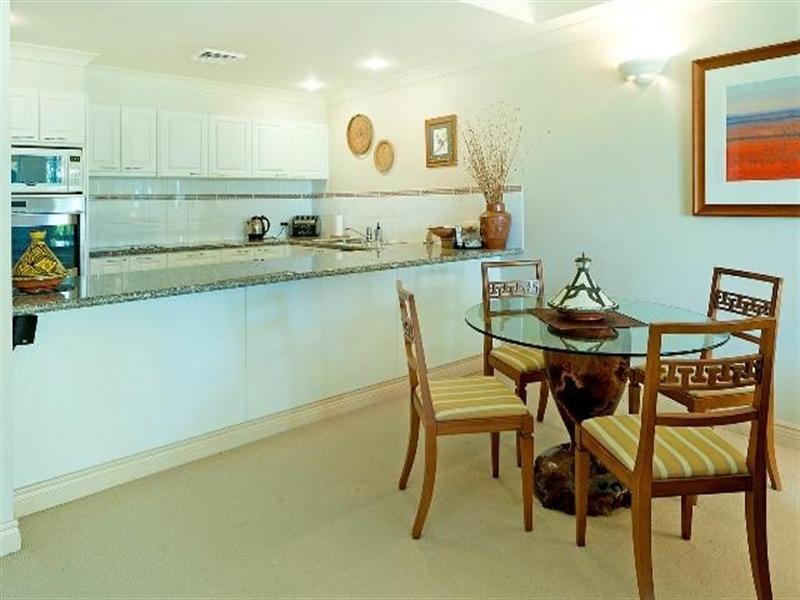 8331 Magnolia Drive East, Hope Island QLD 4212