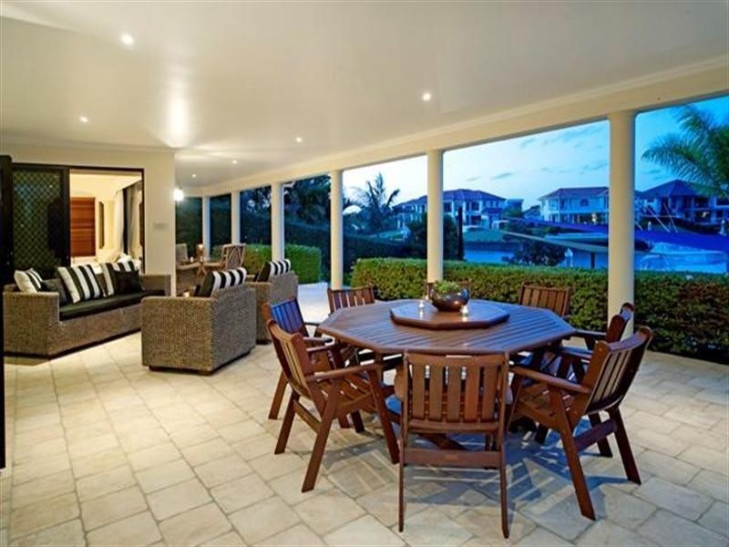 3109 Riverleigh Drive, Hope Island QLD 4212