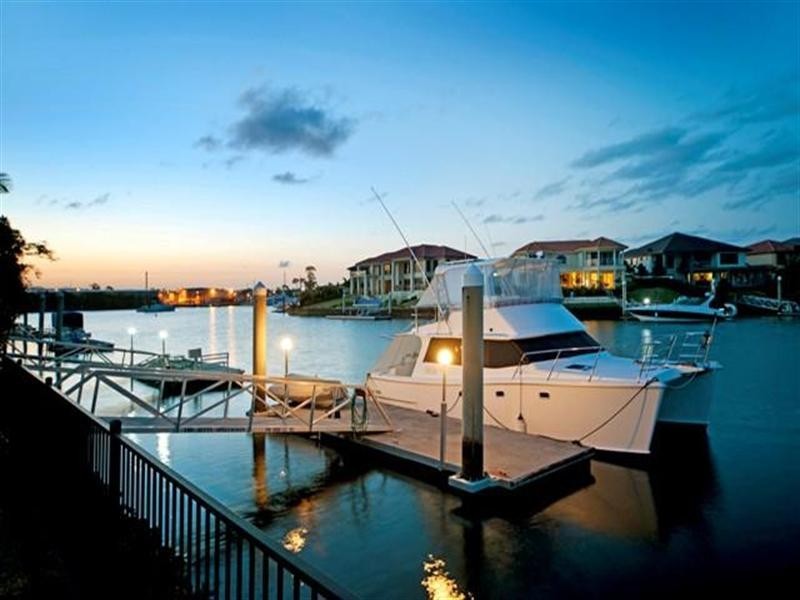 3109 Riverleigh Drive, Hope Island QLD 4212