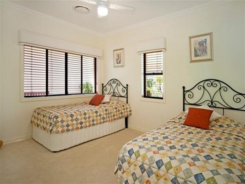 3109 Riverleigh Drive, Hope Island QLD 4212